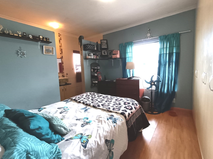 2 Bedroom Property for Sale in Parsonsvlei Eastern Cape